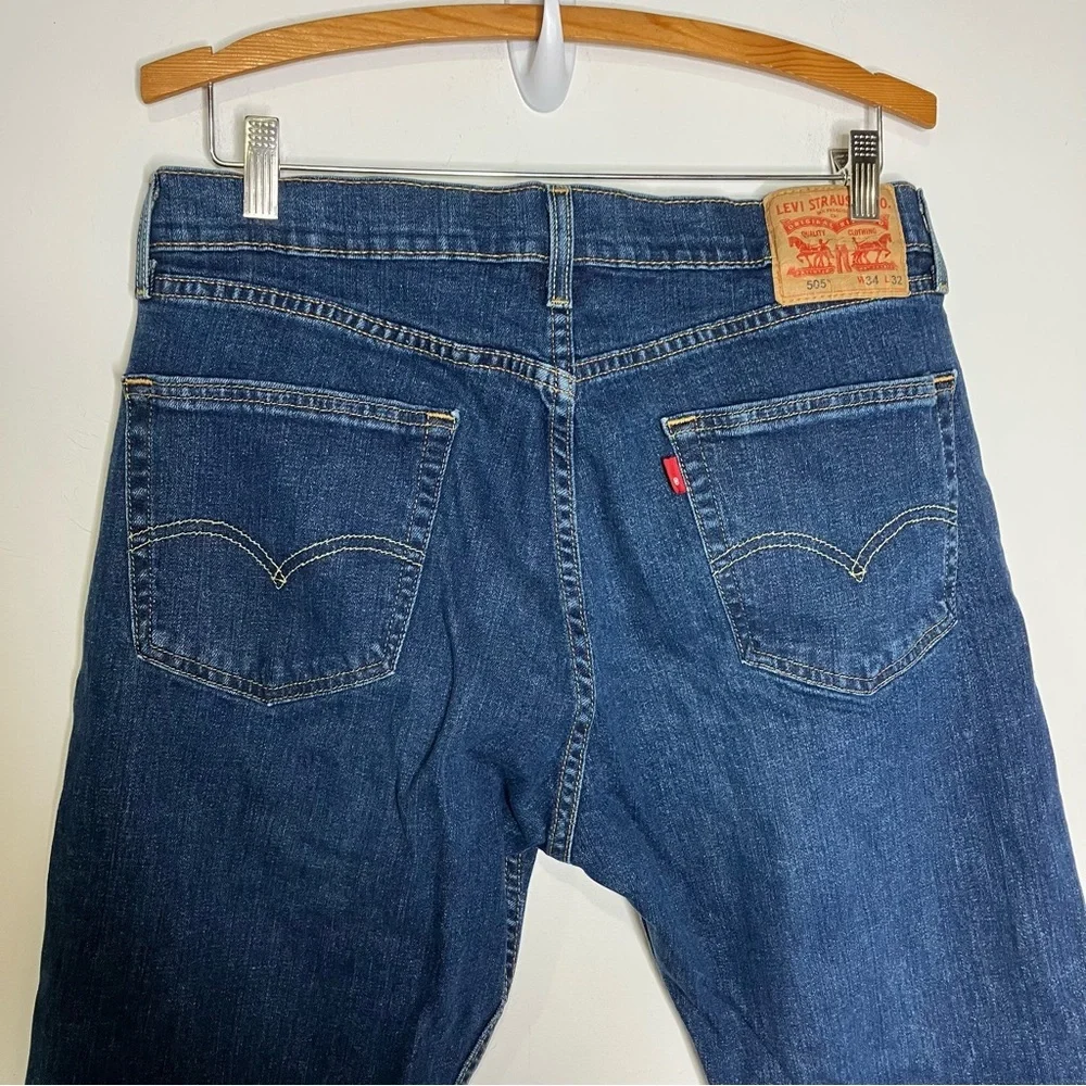 Levi’s 505 Jeans men’s size 34 x 32 casual trendy‎ minimalist neutral